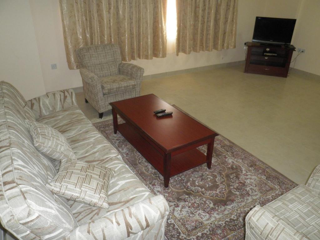 Hamasa Plaza Hotel Al Buraimi Phòng bức ảnh