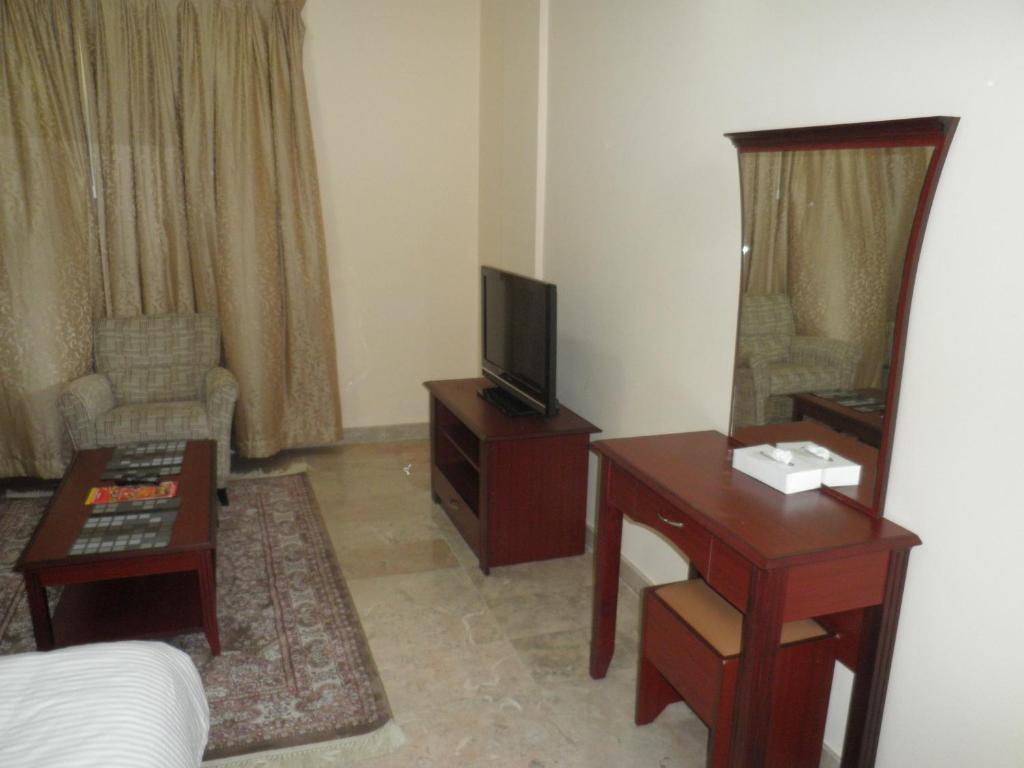 Hamasa Plaza Hotel Al Buraimi Phòng bức ảnh