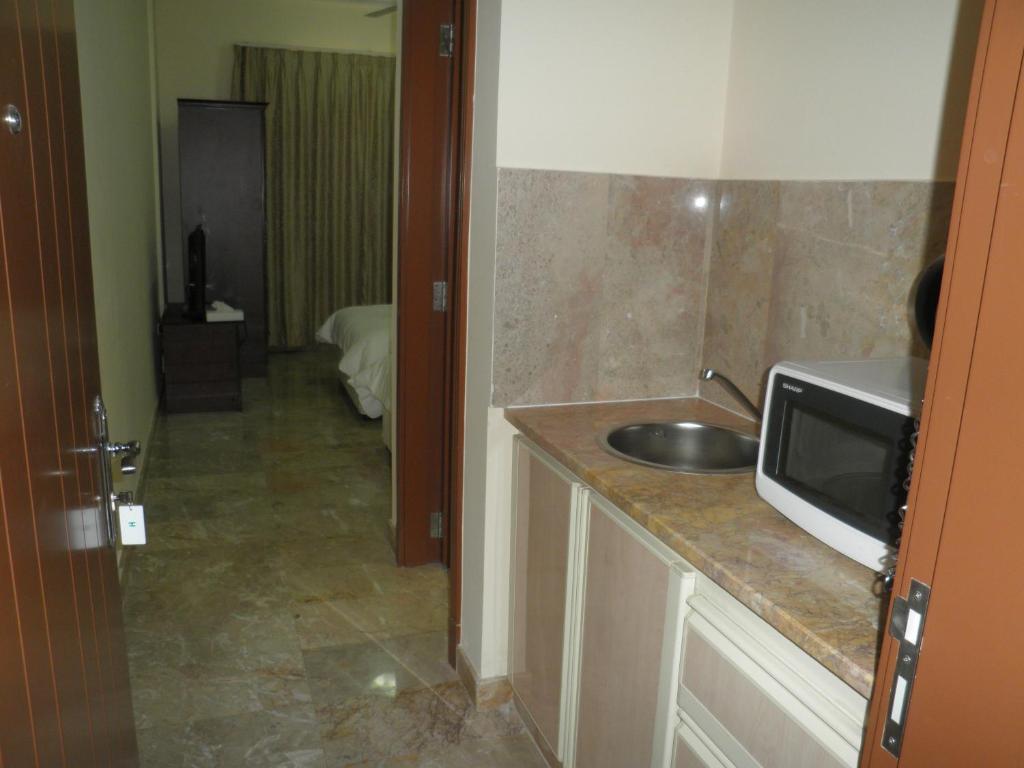 Hamasa Plaza Hotel Al Buraimi Phòng bức ảnh